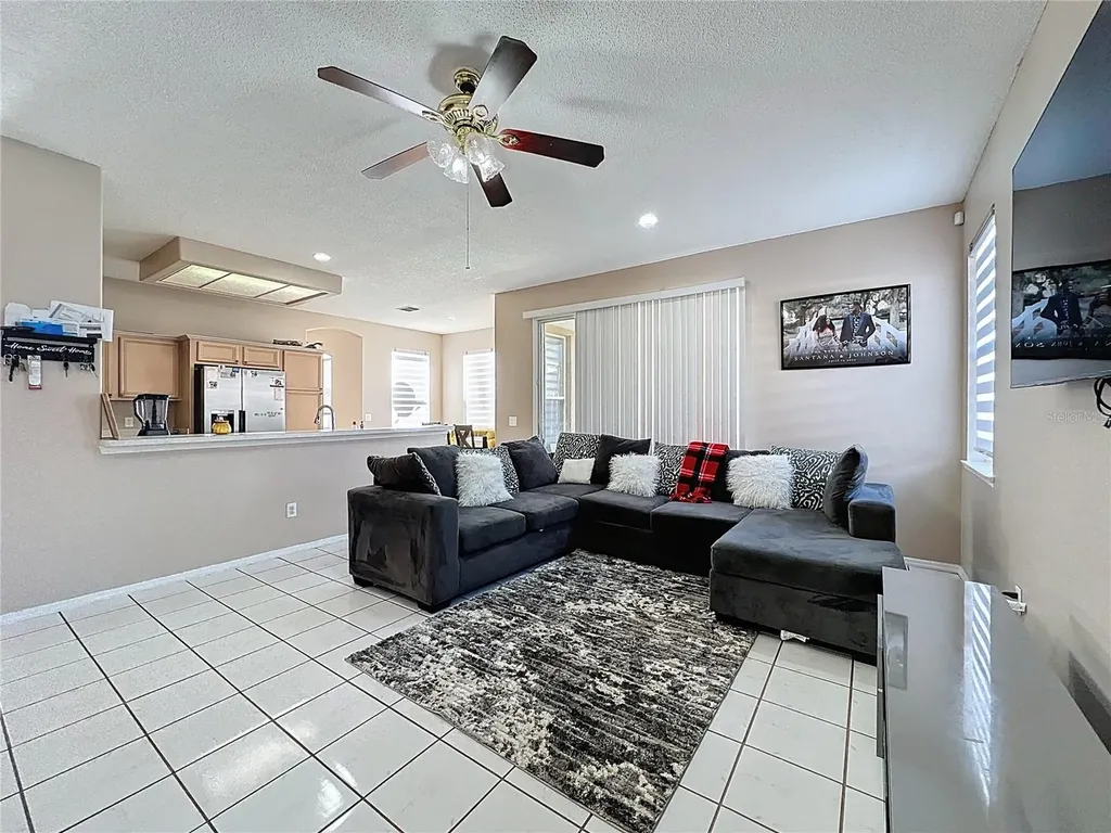 15000 Lake Azure Drive Orlando FL 32824