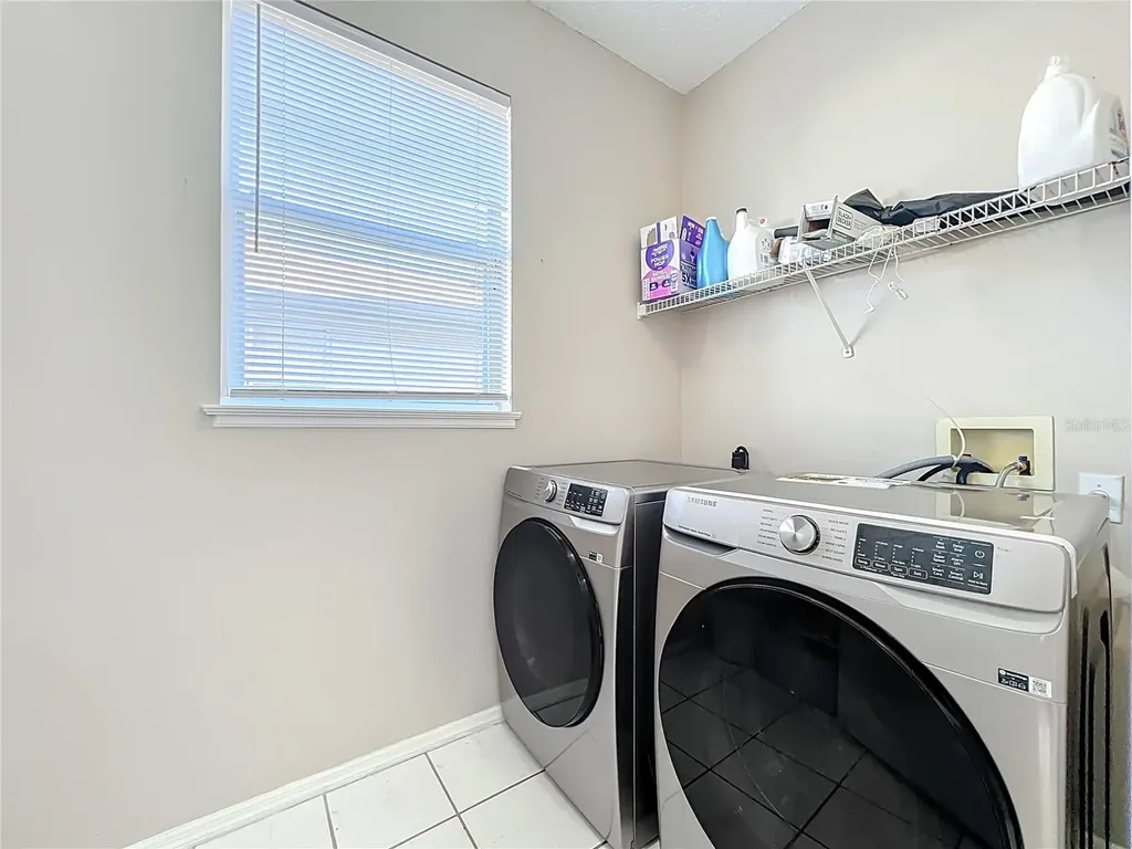 15000 Lake Azure Drive Orlando FL 32824