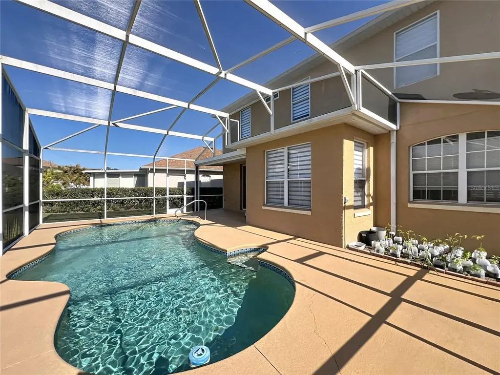 15000 Lake Azure Drive Orlando FL 32824