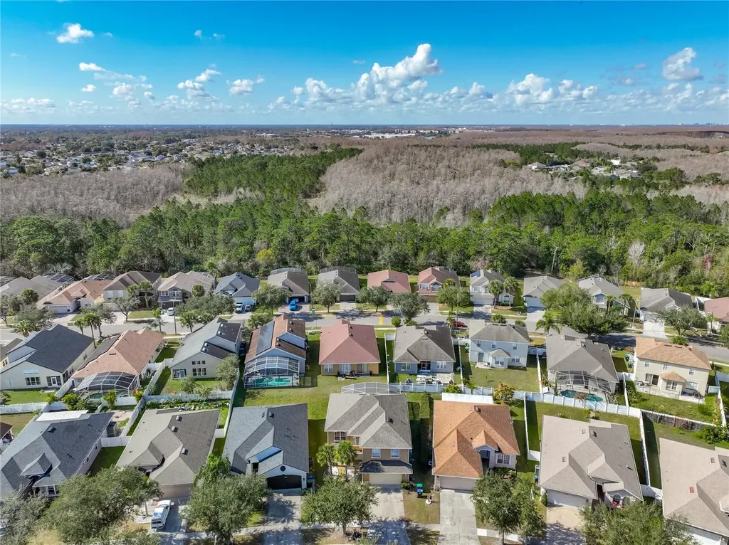 15000 Lake Azure Drive Orlando FL 32824