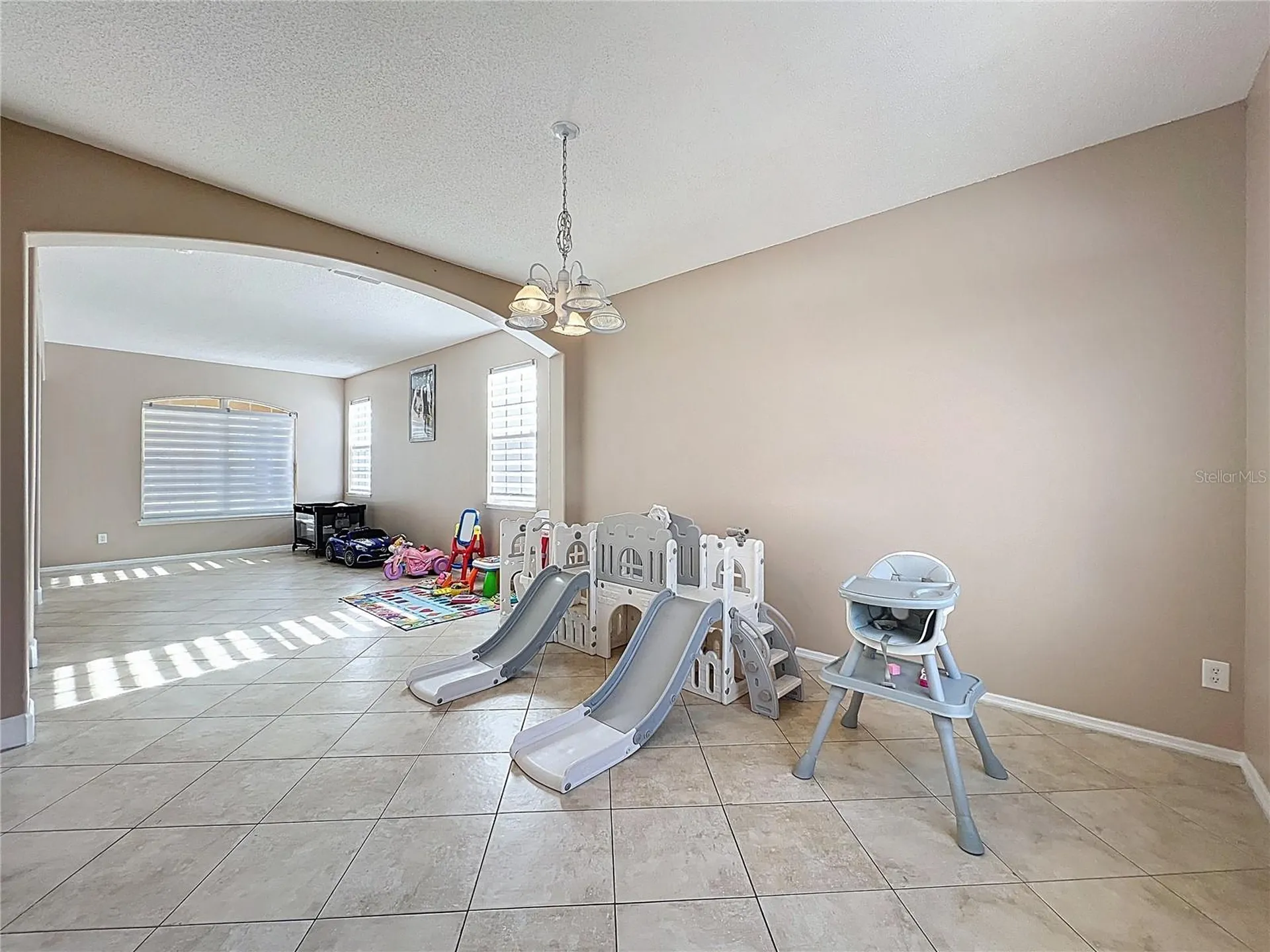 15000 Lake Azure Drive Orlando FL 32824