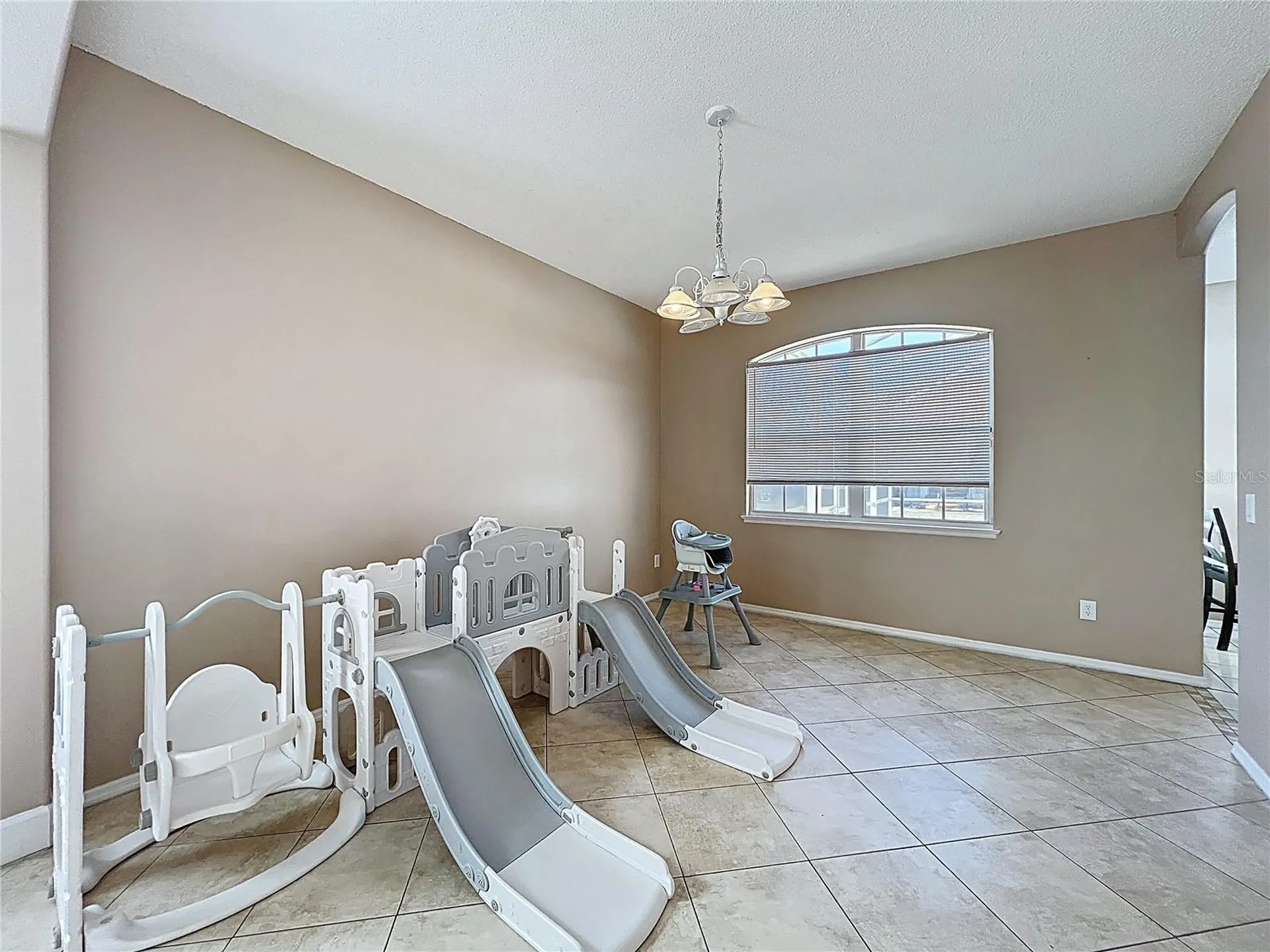 15000 Lake Azure Drive Orlando FL 32824