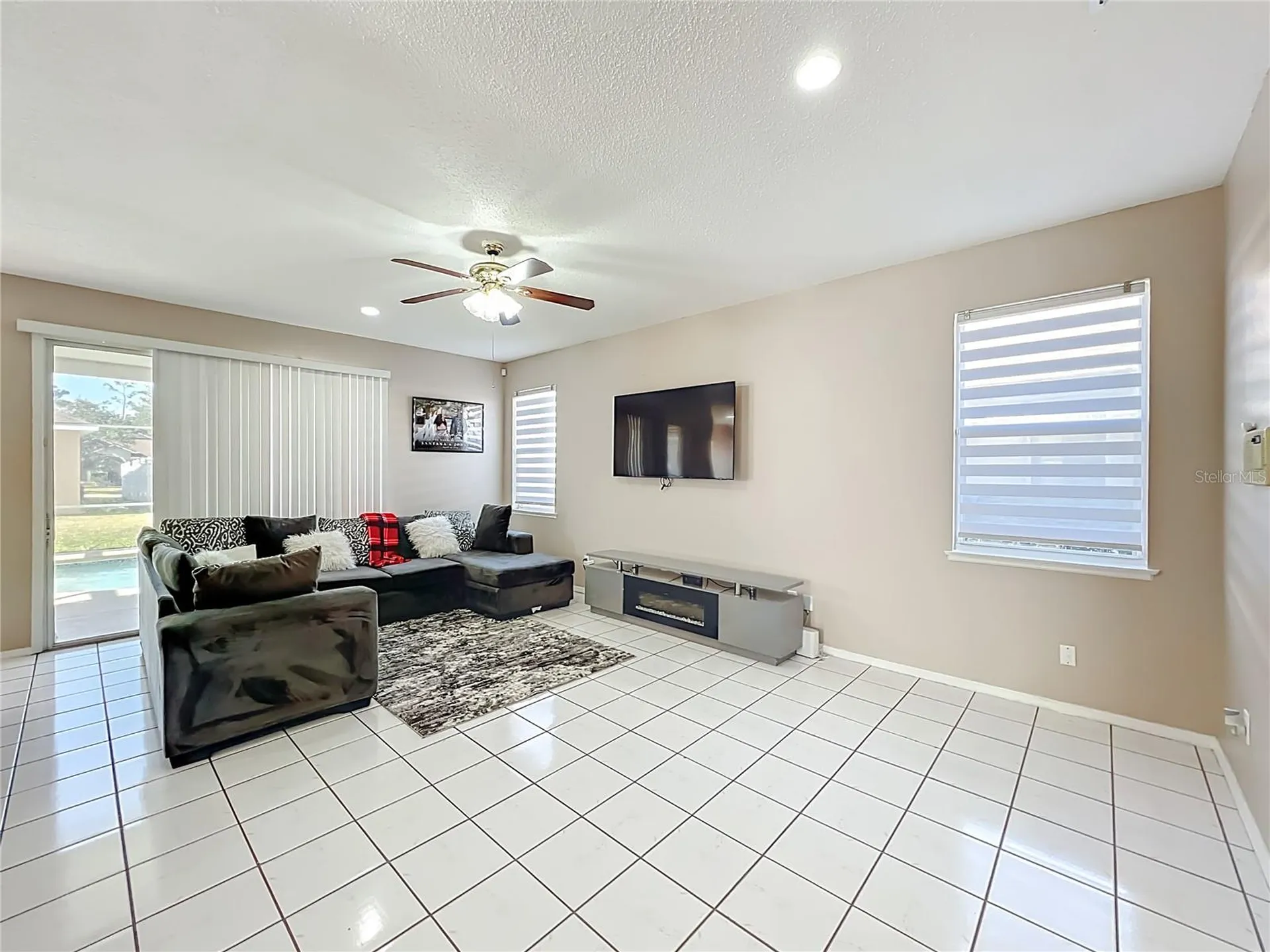 15000 Lake Azure Drive Orlando FL 32824