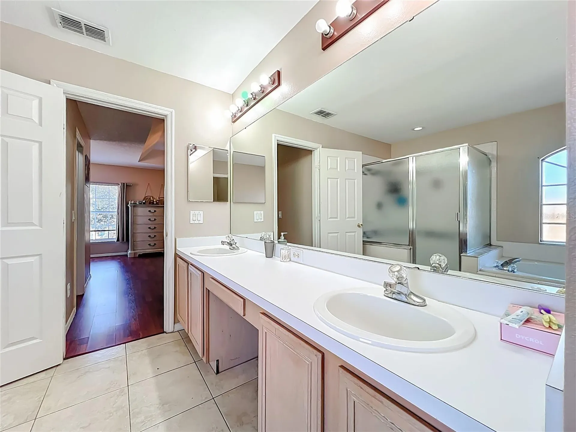 15000 Lake Azure Drive Orlando FL 32824
