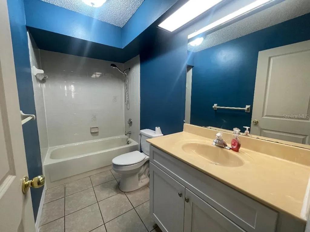 36422 Birdie Court Grand Island FL 32735
