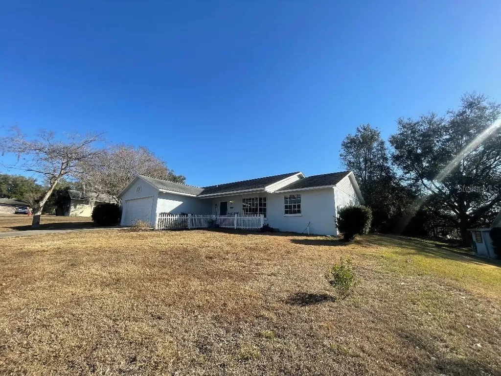 36422 Birdie Court Grand Island FL 32735