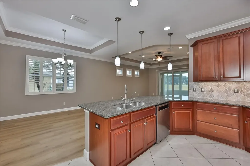 2203 Oakley Green Drive Sun City Center FL 33573