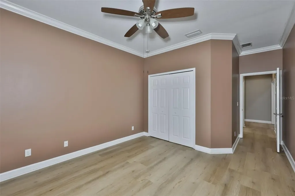 2203 Oakley Green Drive Sun City Center FL 33573