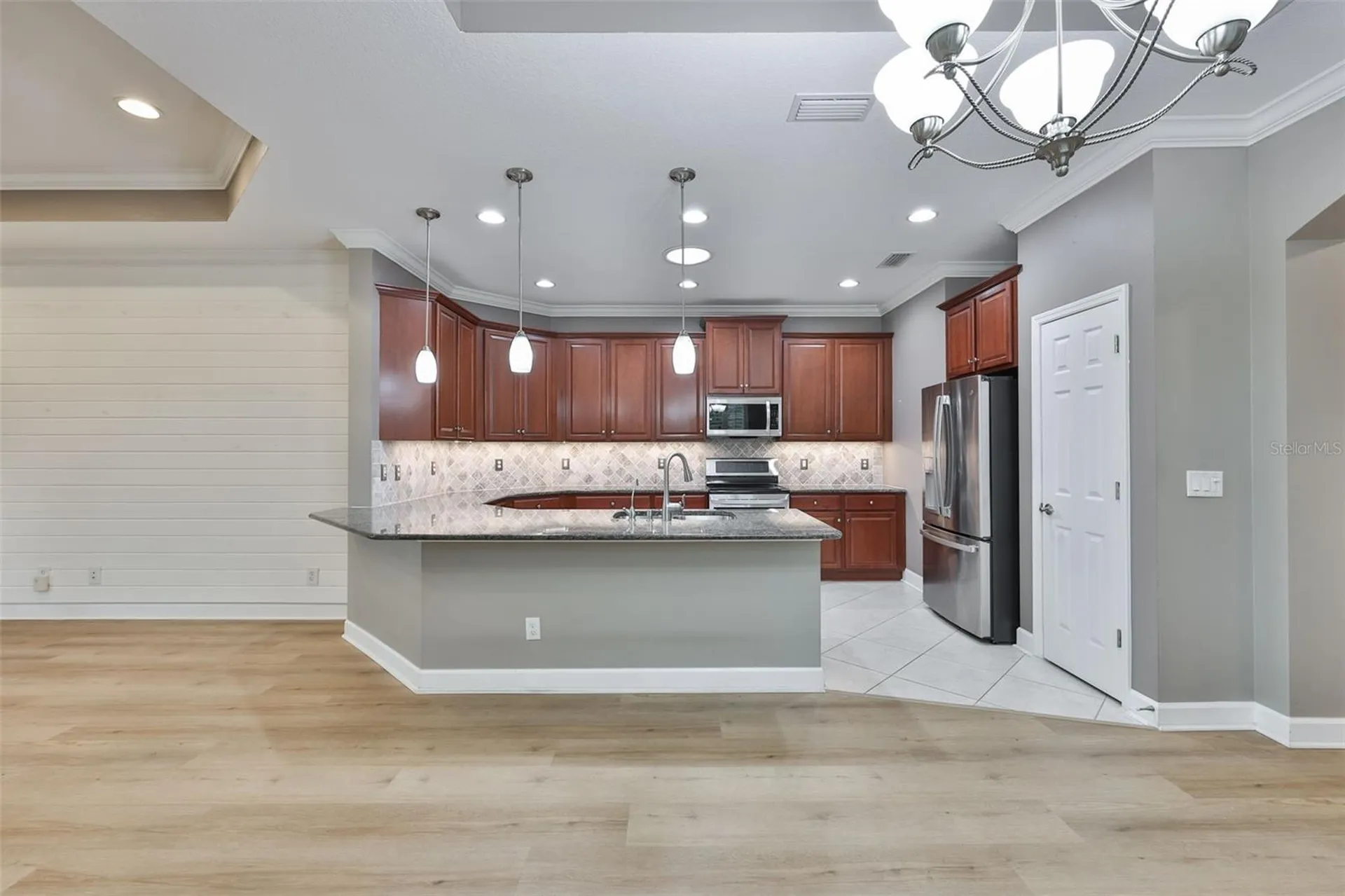 2203 Oakley Green Drive Sun City Center FL 33573