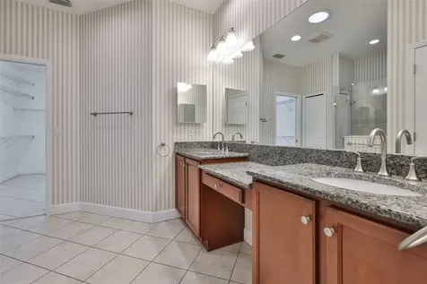 2203 Oakley Green Drive Sun City Center FL 33573