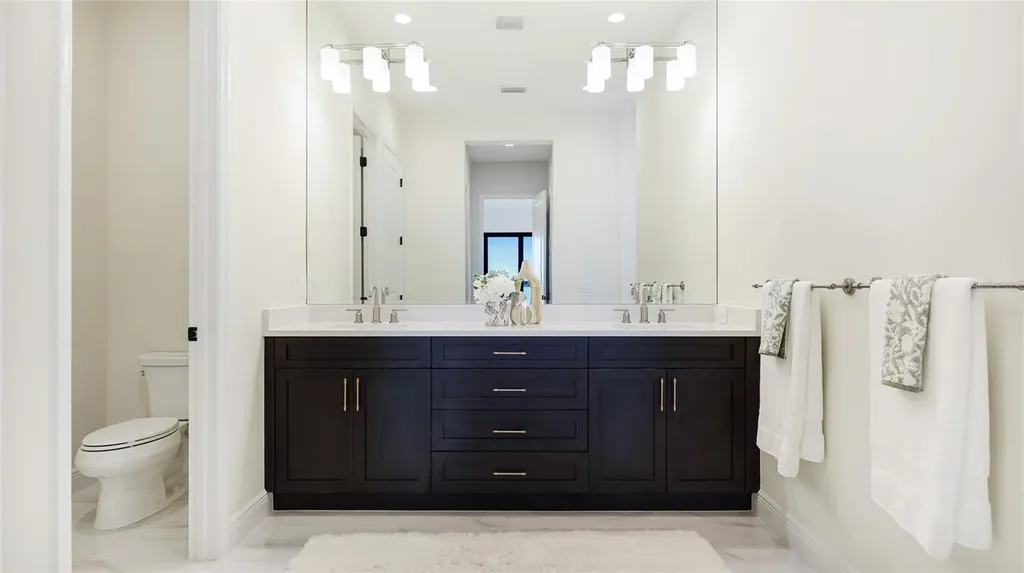 1504 Corfu Place Sarasota FL 34240
