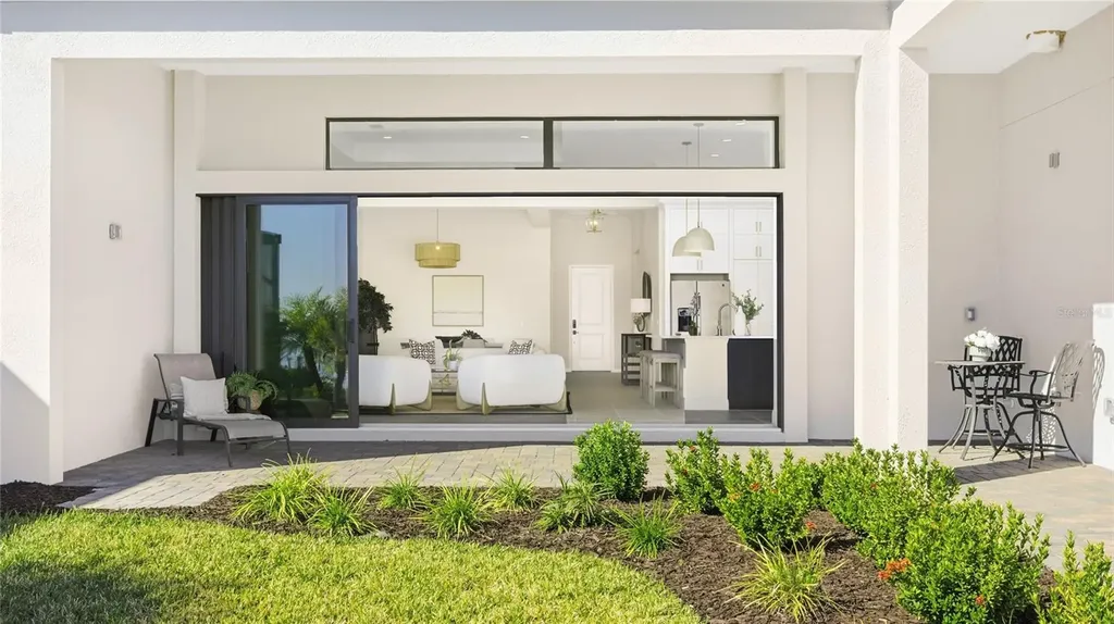 1504 Corfu Place Sarasota FL 34240