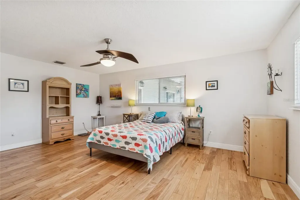 6049 9th Avenue S Gulfport FL 33707