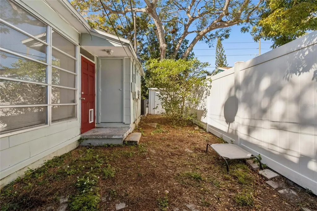 6049 9th Avenue S Gulfport FL 33707