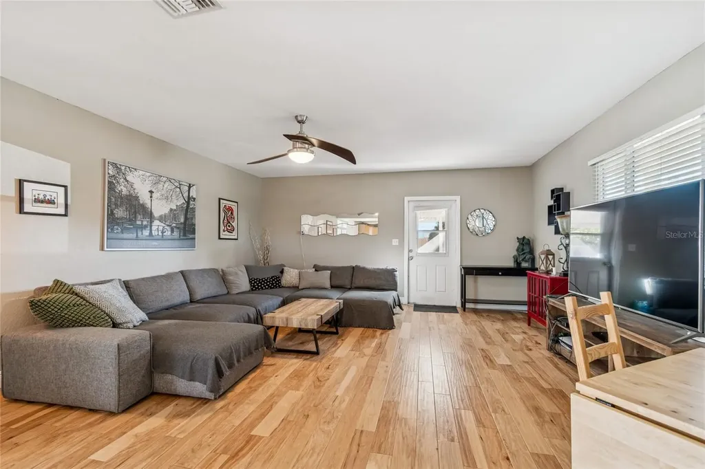 6049 9th Avenue S Gulfport FL 33707