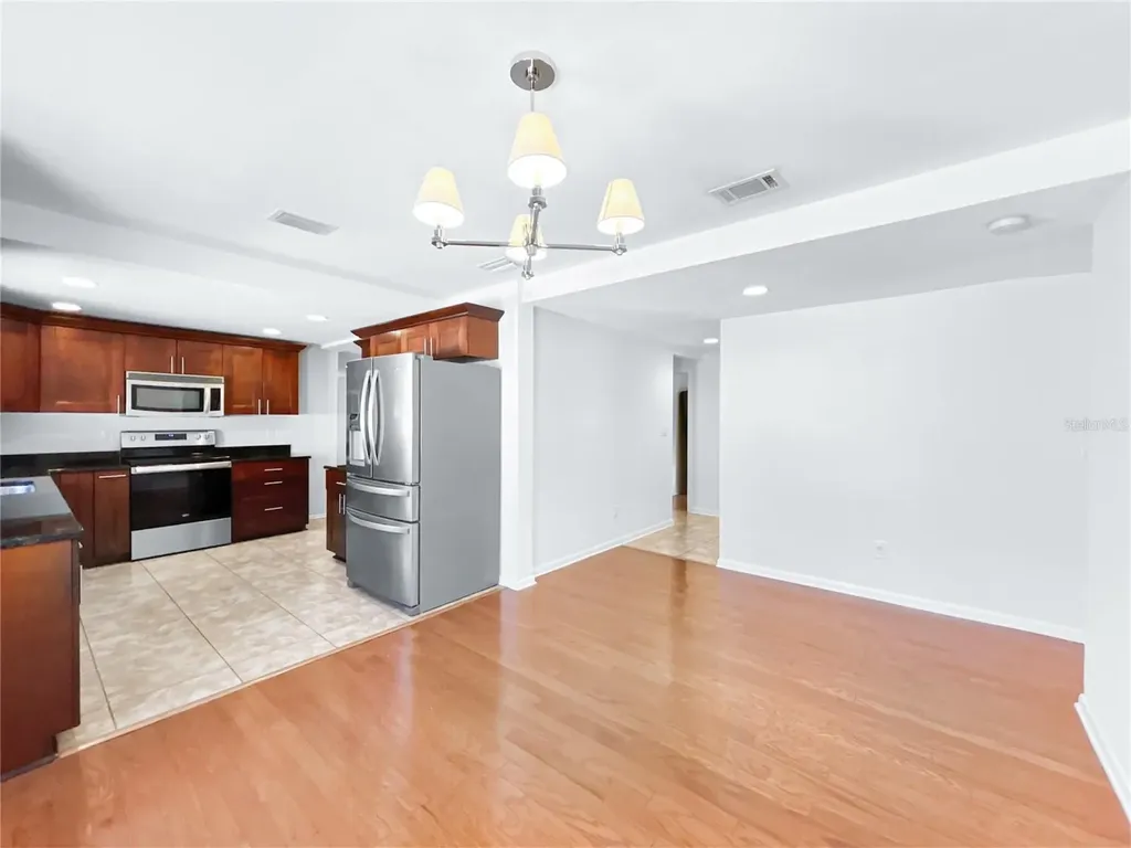 2926 W Tyson Avenue Tampa FL 33611