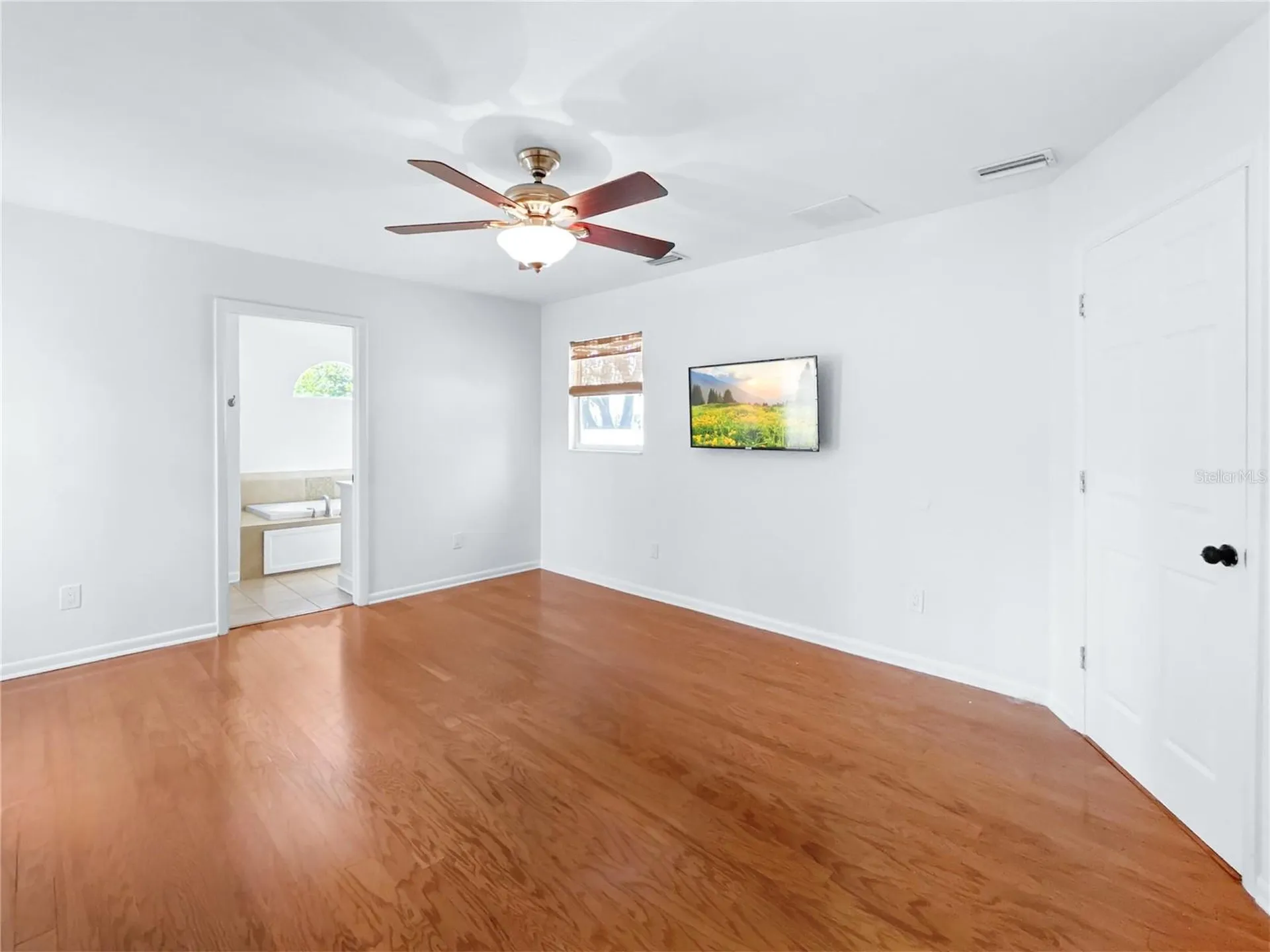 2926 W Tyson Avenue Tampa FL 33611