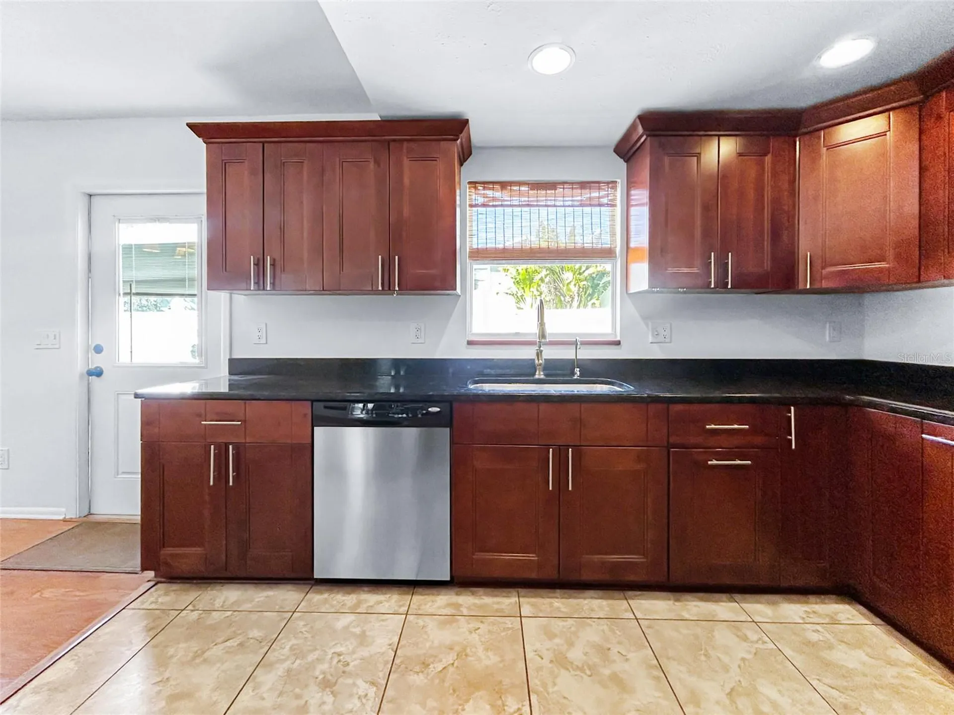2926 W Tyson Avenue Tampa FL 33611