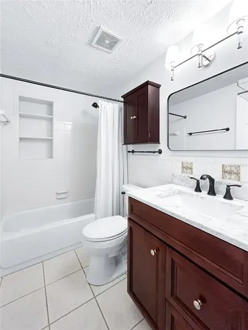 2926 W Tyson Avenue Tampa FL 33611