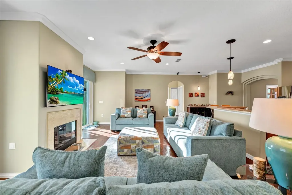 911 Shawna Shores Haines City FL 33844