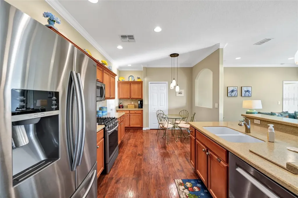 911 Shawna Shores Haines City FL 33844