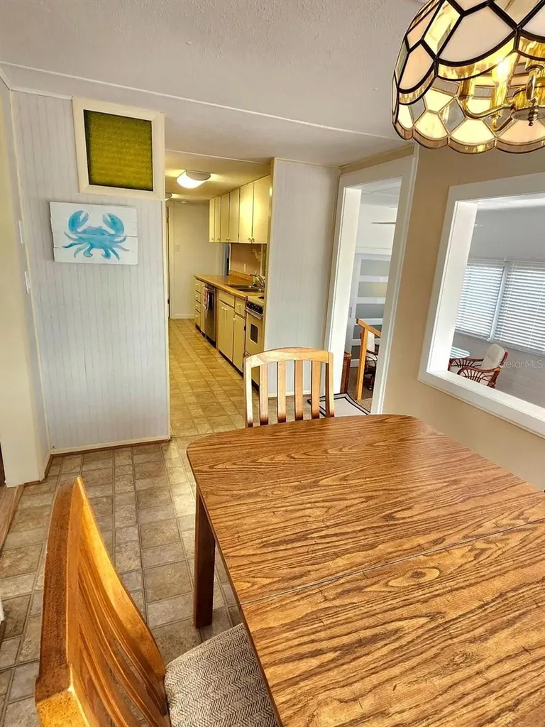 6522 Massachusetts Street Bradenton FL 34207