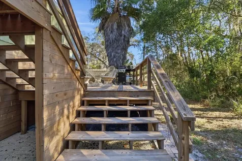 24 62nd Street Yankeetown FL 34498