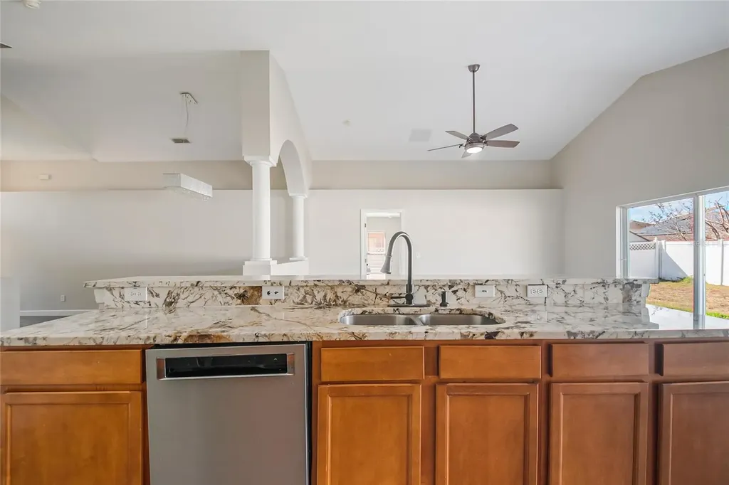 4655 Doral Park Avenue Kissimmee FL 34758