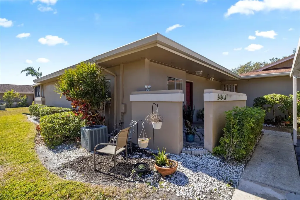 2484 Laurelwood Drive Clearwater FL 33763