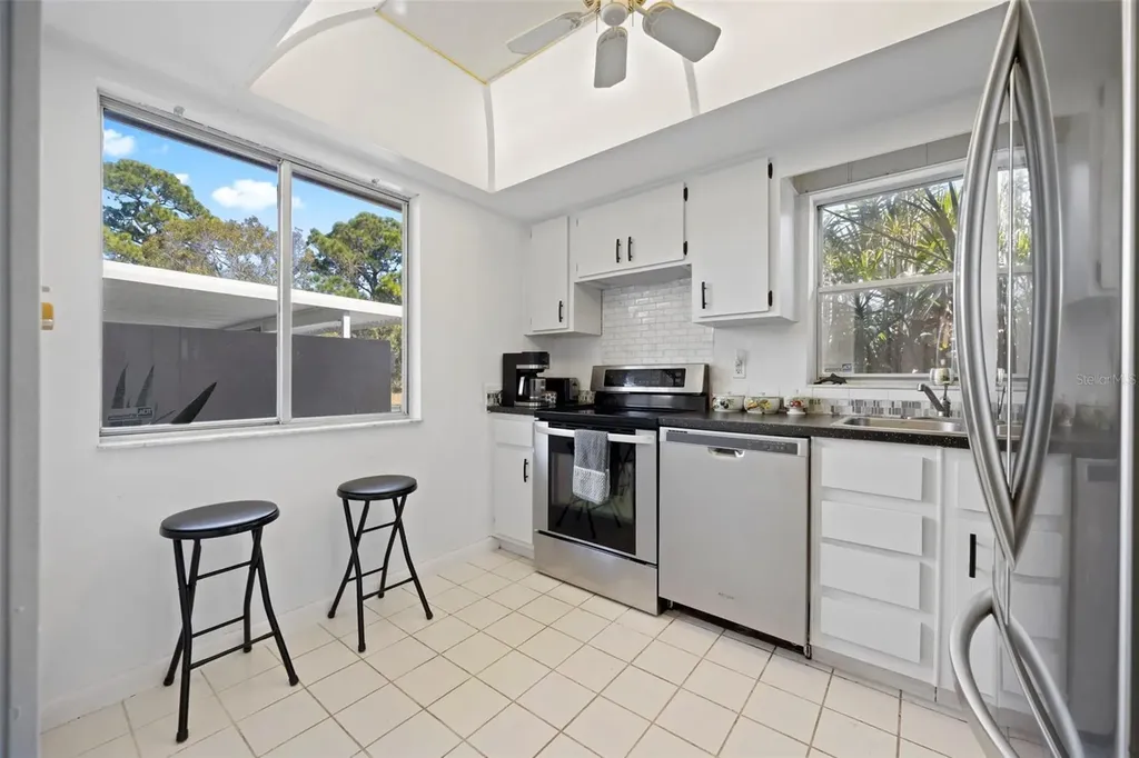 2484 Laurelwood Drive Clearwater FL 33763