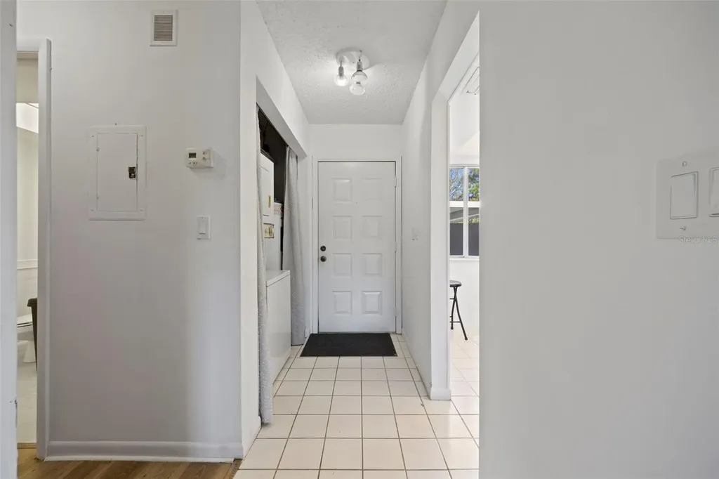 2484 Laurelwood Drive Clearwater FL 33763