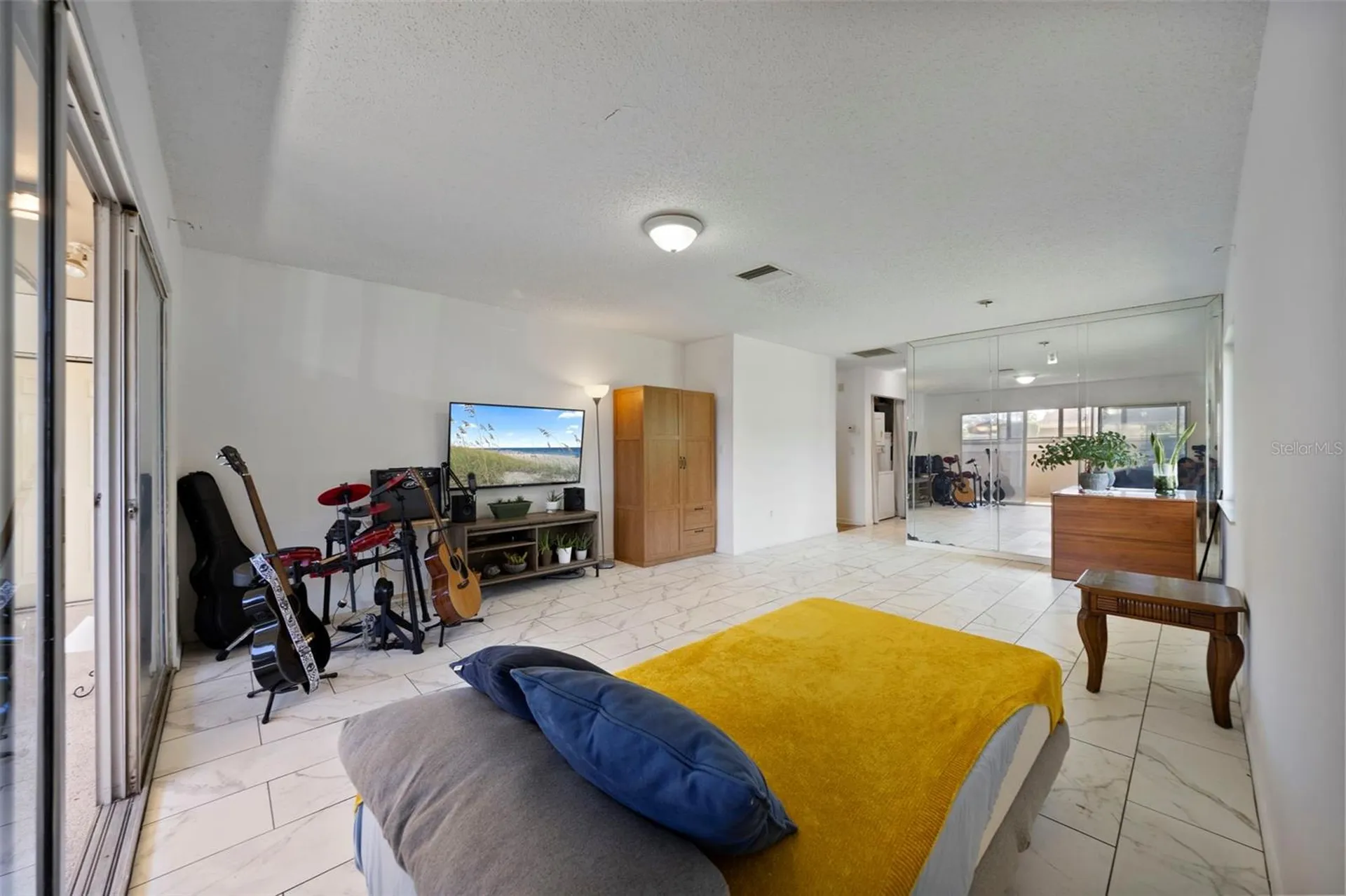2484 Laurelwood Drive Clearwater FL 33763