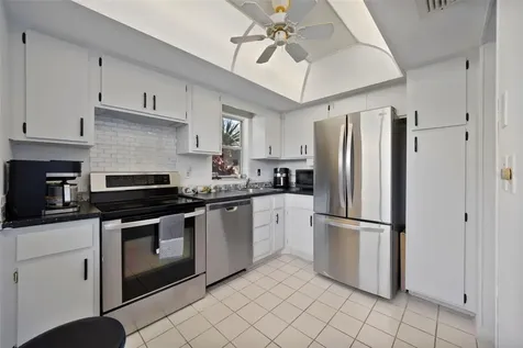 2484 Laurelwood Drive Clearwater FL 33763