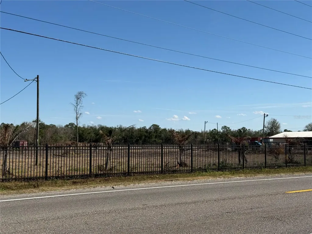 3824 State Road 33 Clermont FL 34714