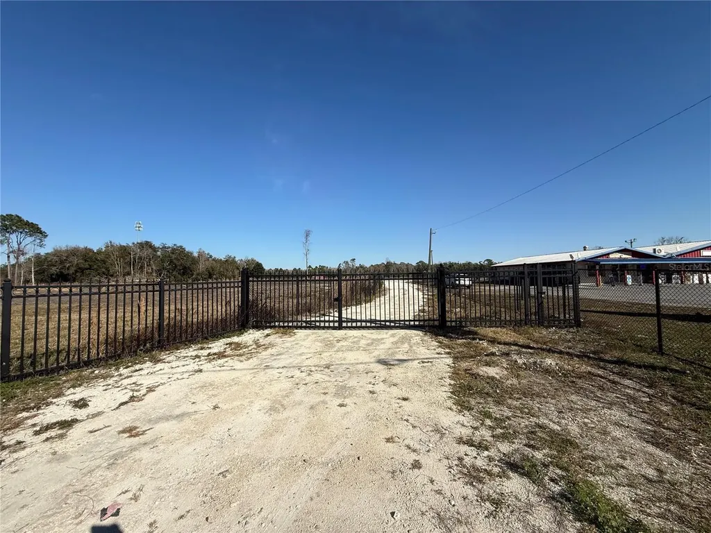 3824 State Road 33 Clermont FL 34714