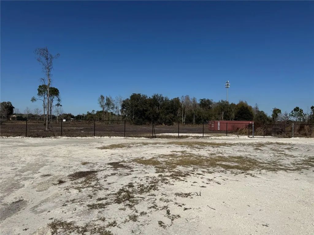 3824 State Road 33 Clermont FL 34714