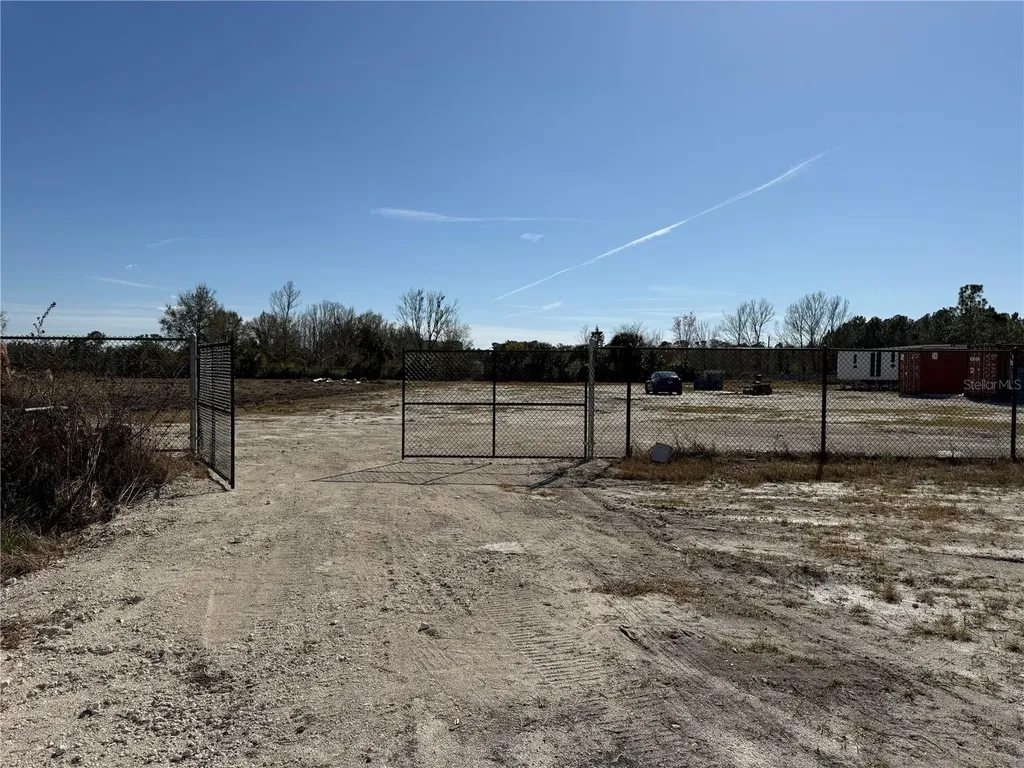 3824 State Road 33 Clermont FL 34714