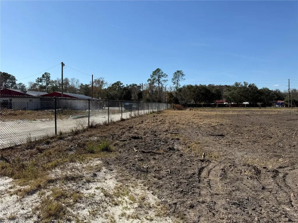 3824 State Road 33 Clermont FL 34714
