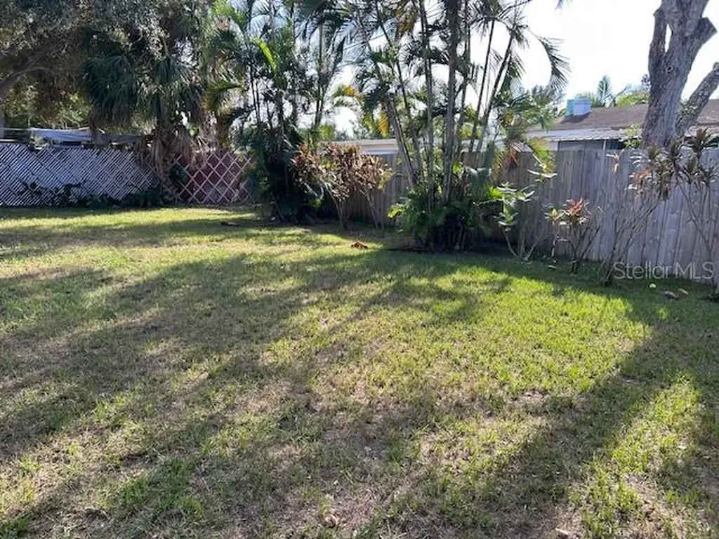 7440 1st Street N St Petersburg FL 33702