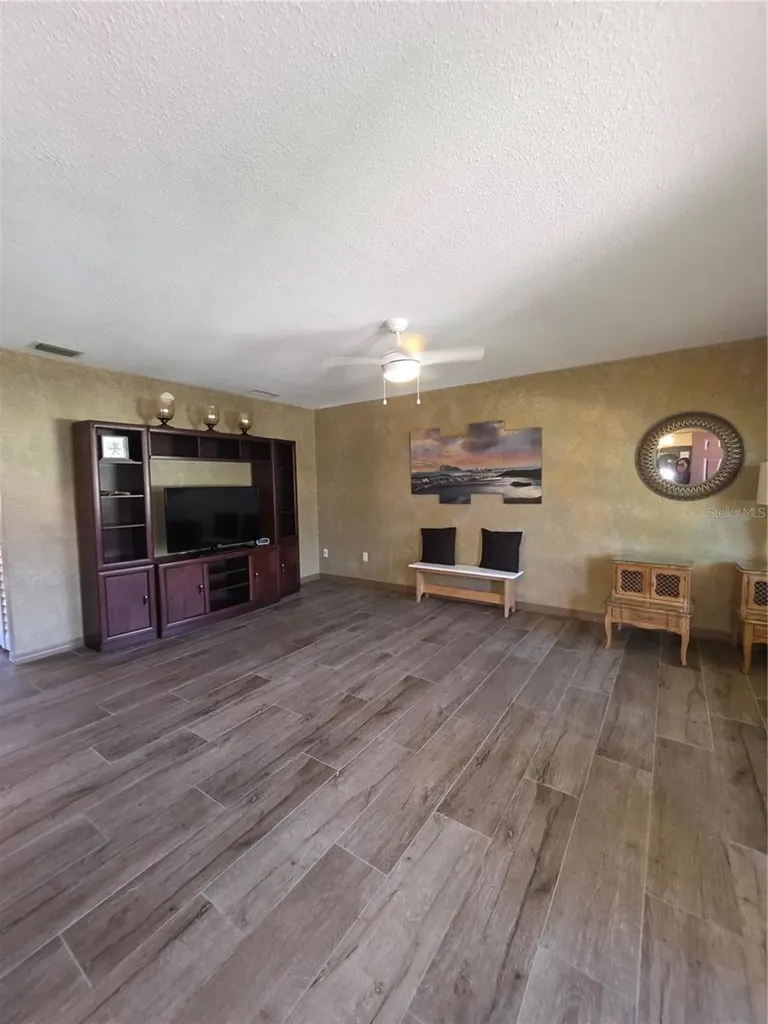 400 Oakridge Boulevard Daytona Beach FL 32118