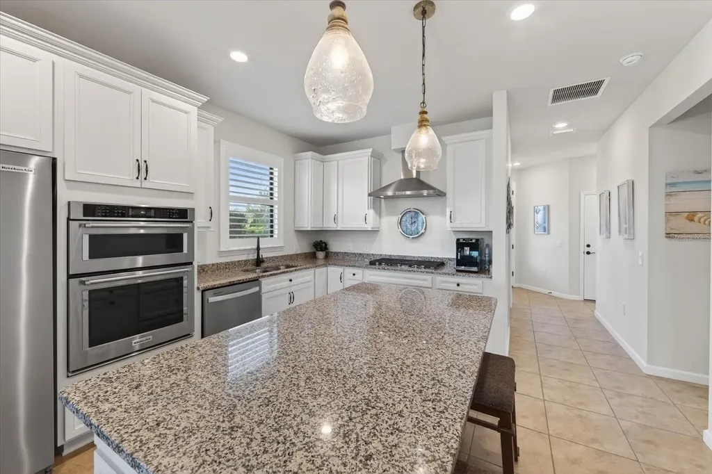 17725 Northwood Place Bradenton FL 34202