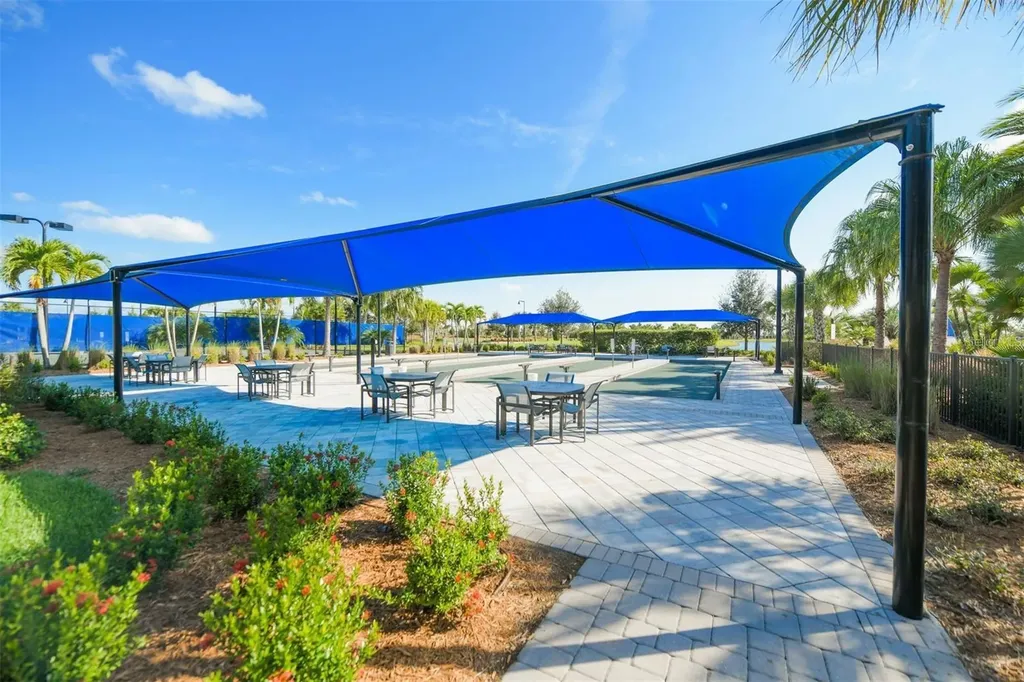 17725 Northwood Place Bradenton FL 34202