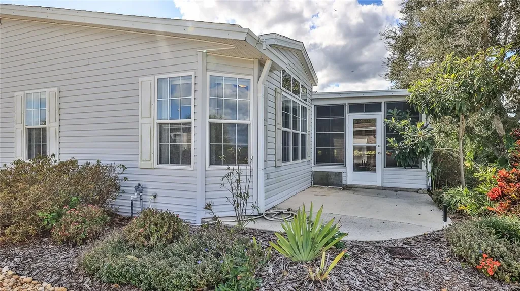 361 Marsh Landing Loop Oak Hill FL 32759