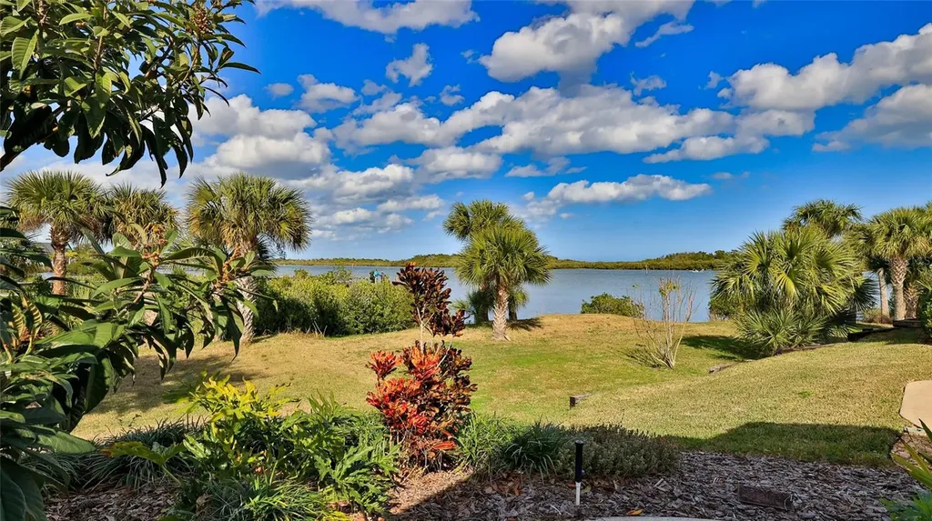 361 Marsh Landing Loop Oak Hill FL 32759