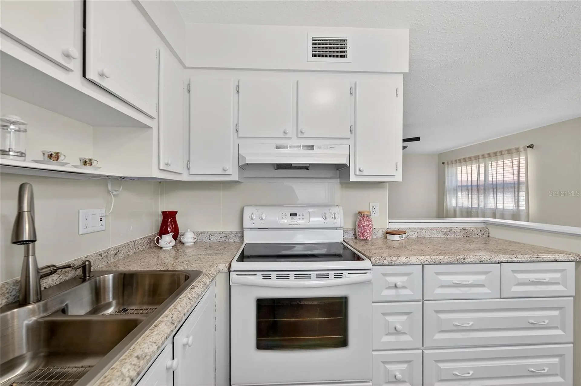 1802 Bedford Lane Sun City Center FL 33573