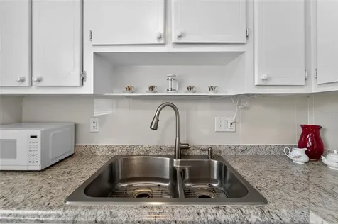 1802 Bedford Lane Sun City Center FL 33573