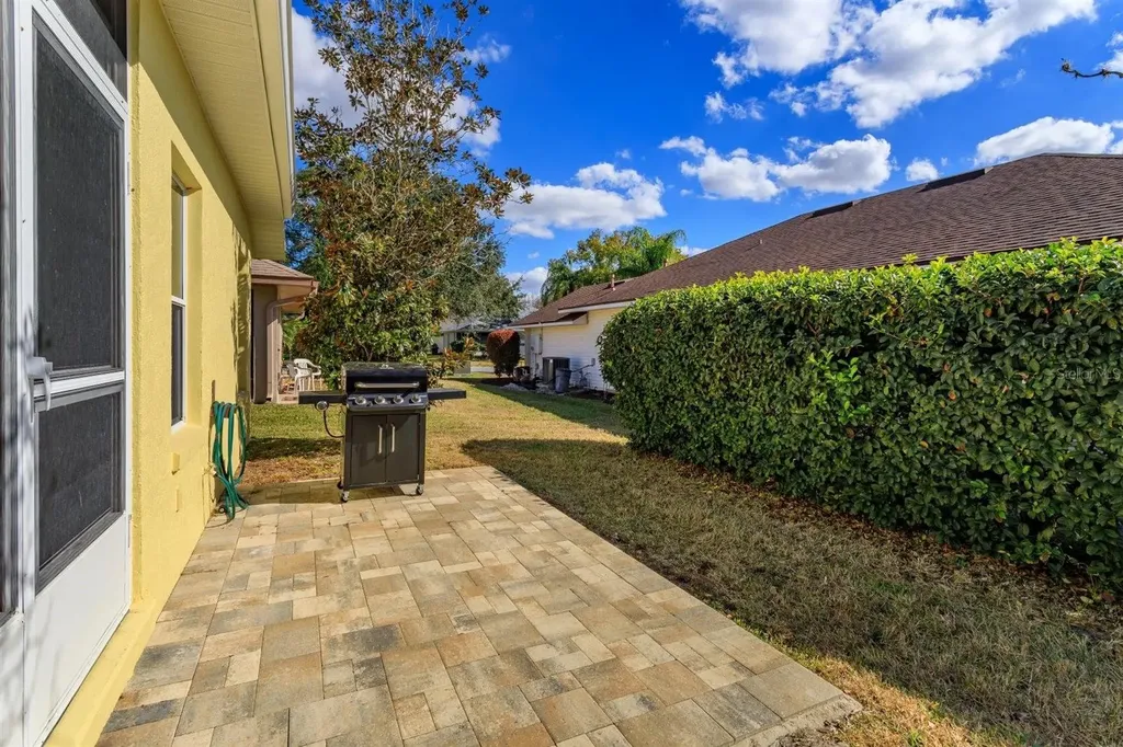 5552 King James Avenue Leesburg FL 34748