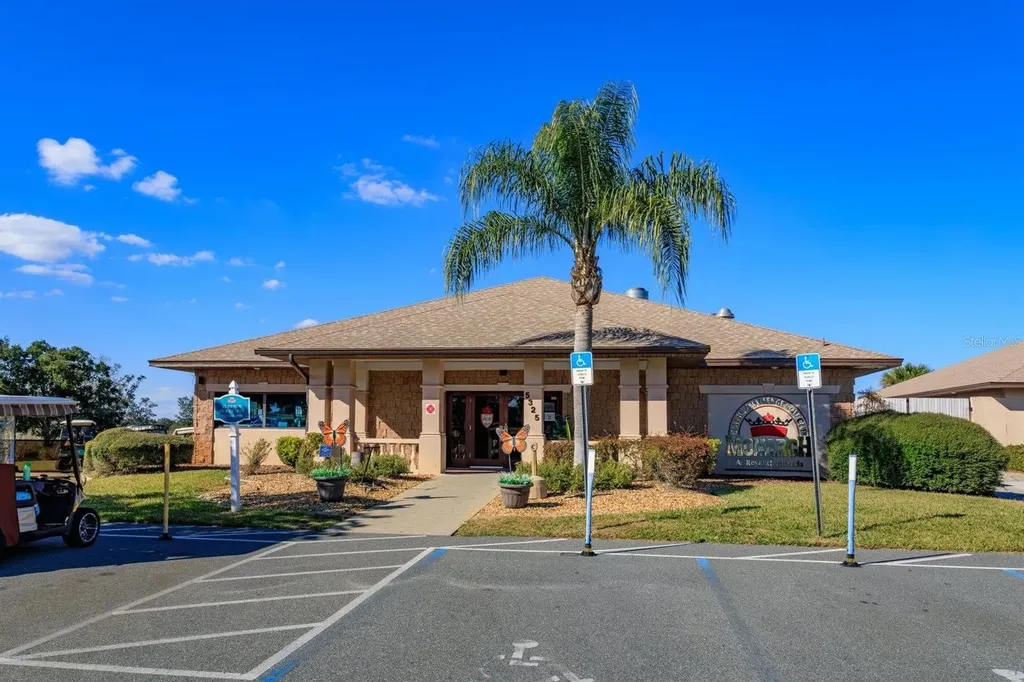 5552 King James Avenue Leesburg FL 34748