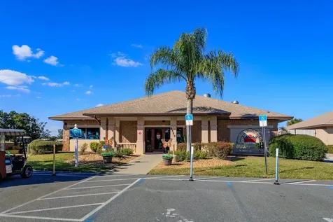 5552 King James Avenue Leesburg FL 34748