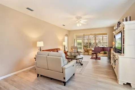 5552 King James Avenue Leesburg FL 34748